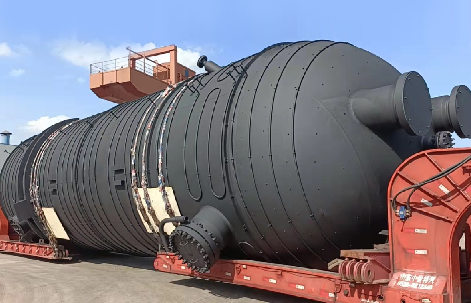 2 sets of pulverized coal feeding tank (three cone bucket type) for Zhejiang Baling Hengyi Caprolactam Co., Ltd.